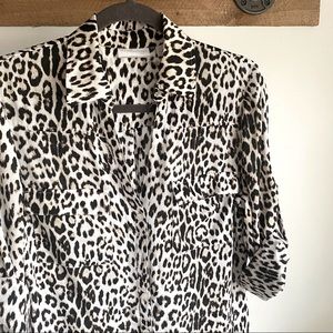 NWOT NY&CO Leopard Print Deep V Button Up Top | 3/4 Long Sleeve